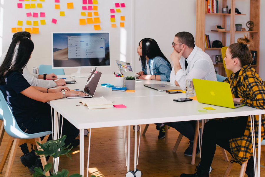 The digital world has changed the entire way of doing business traditionally!